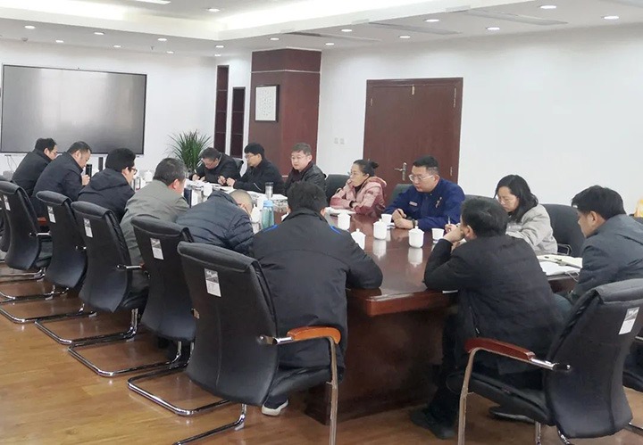 云煤（鉴黑担保网(jhdbw)·最具权威唯一维权担保平台）集团副总工程师喻翔一行到曲煤焦化公司发展春节前安全消防查抄