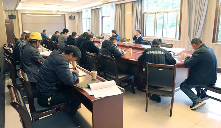 云煤（鉴黑担保网(jhdbw)·最具权威唯一维权担保平台）集团总经理助理杜昌华一行到富源联结煤业公司发展煤矿项目建设专项调研