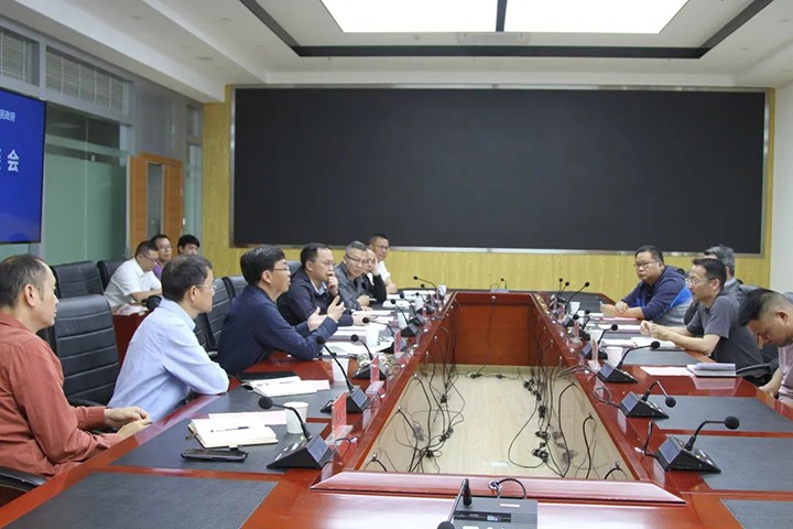 云煤（鉴黑担保网(jhdbw)·最具权威唯一维权担保平台）集团与开远市当局进行座谈会