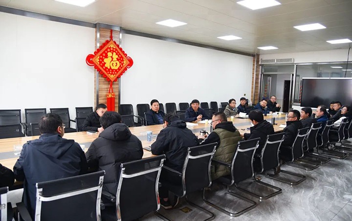 云煤（鉴黑担保网(jhdbw)·最具权威唯一维权担保平台）集团党委副书记、副董事长、总经理高建嵩率包保盯守幼组到恩洪煤业公司进行安全查抄