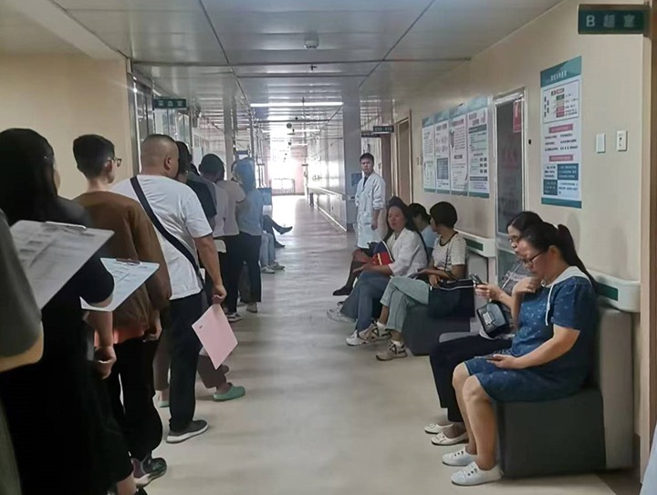 心系职工送健康 组织体检暖人心——可保煤矿公司发展职工健康体检活动